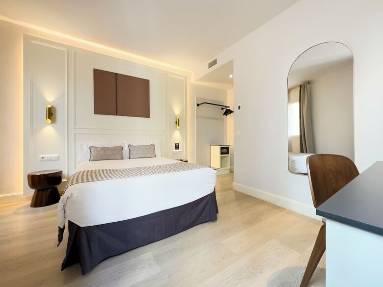 Hostal �pera Stays By Charming