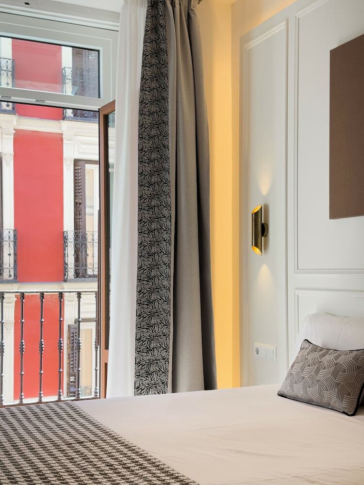 Hostal �pera Stays By Charming