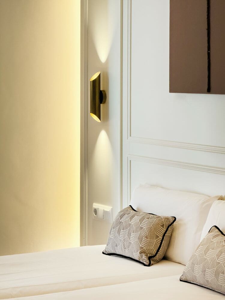 Hostal �pera Stays By Charming