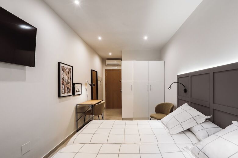 Hotel Chamber� Suites