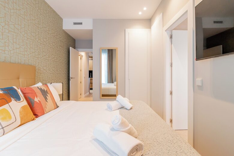 Hotel Home Art Apartments Bernab�u