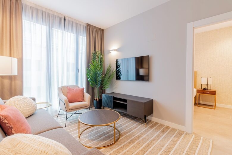 Hotel Home Art Apartments Bernab�u