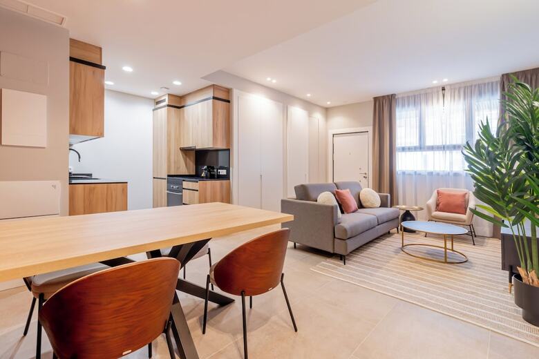 Hotel Home Art Apartments Bernab�u