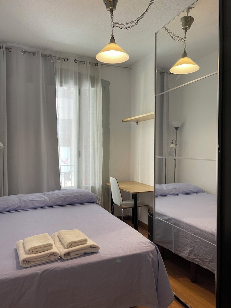 Bed & Breakfast Flor Baja Hostal