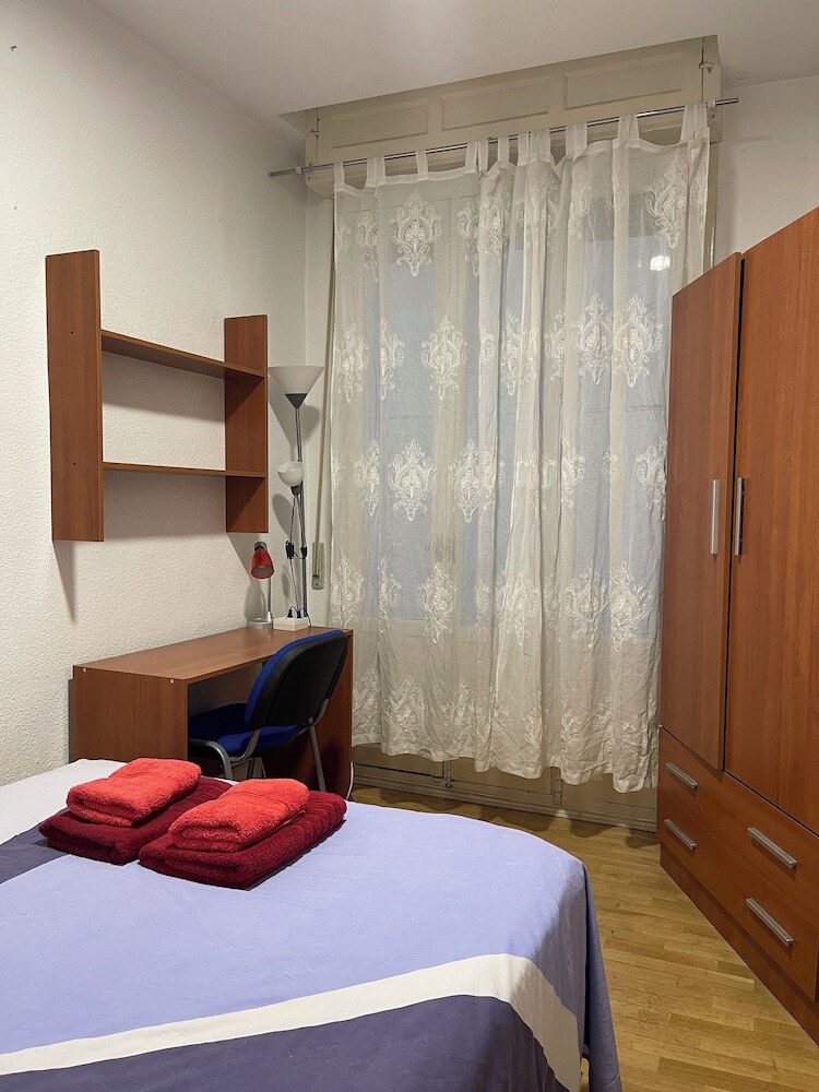 Bed & Breakfast Flor Baja Hostal