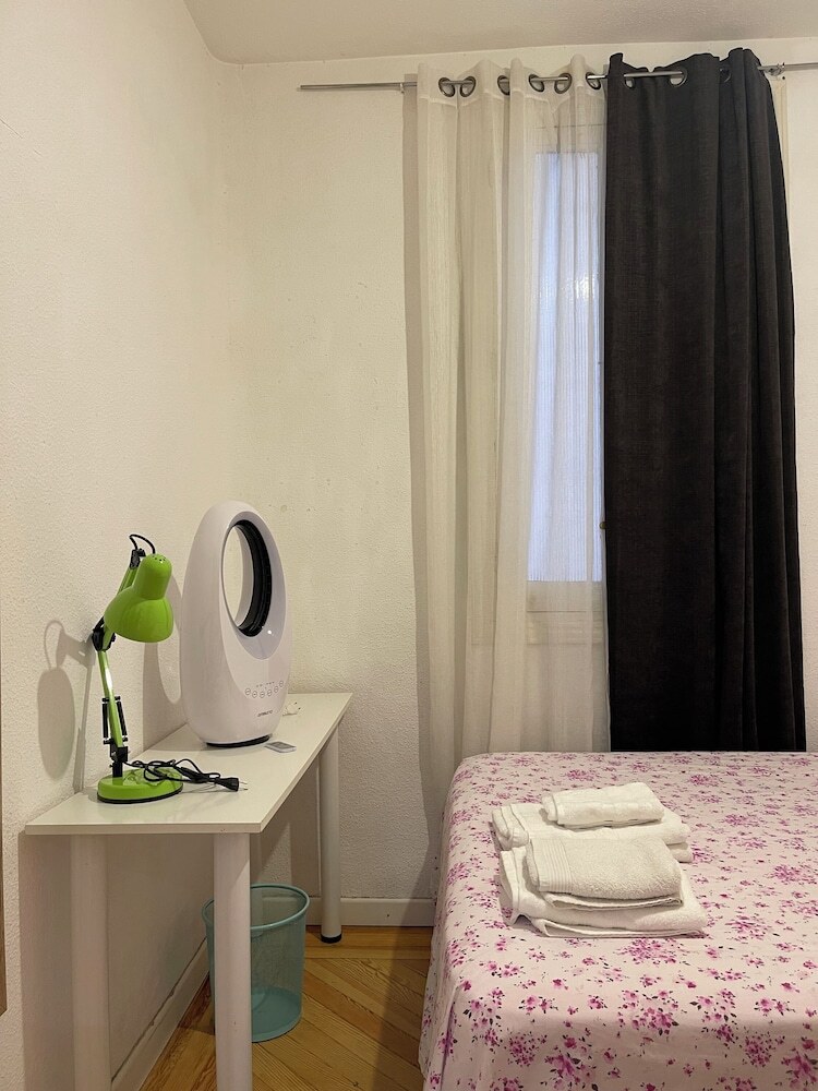 Bed & Breakfast Flor Baja Hostal