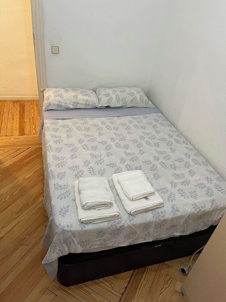 Bed & Breakfast Flor Baja Hostal
