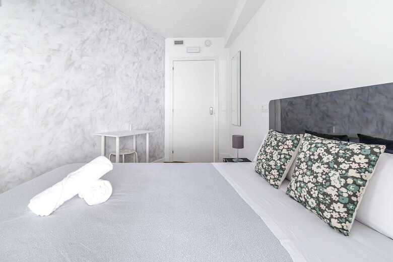 Hotel Ayz Princesa - Auto Check-in Property