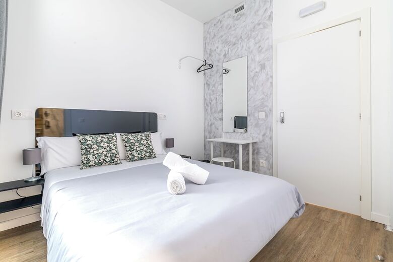 Hotel Ayz Princesa - Auto Check-in Property