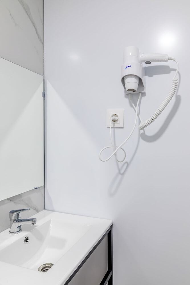 Hotel Ayz Princesa - Auto Check-in Property