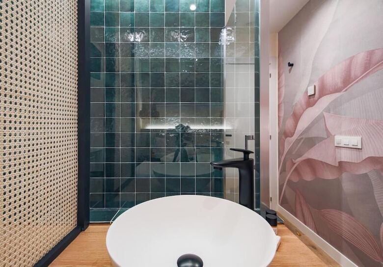 Aparthotel Home42