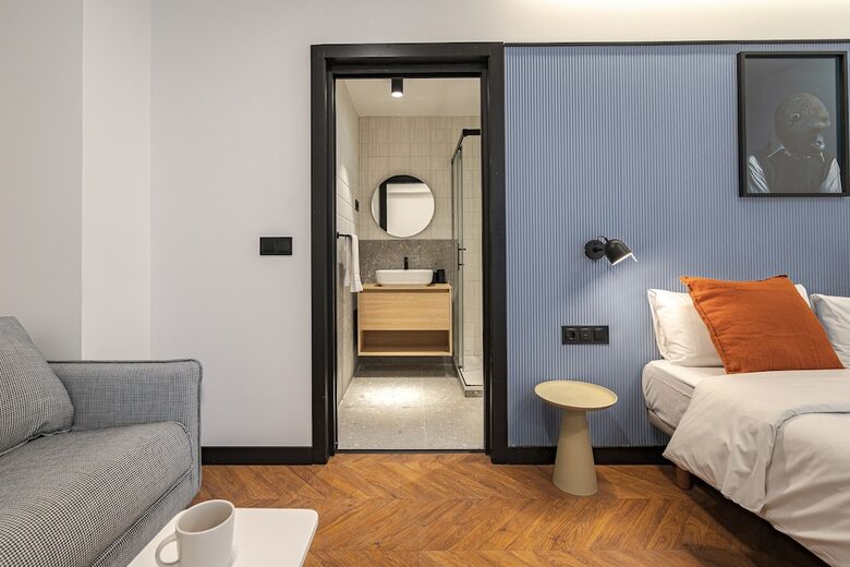 Hotel Style Suites By Olala Homes