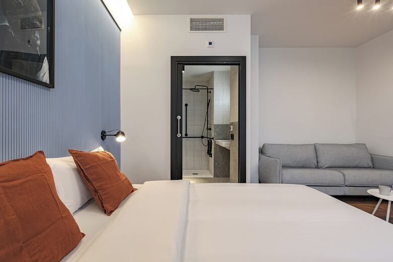 Hotel Style Suites By Olala Homes