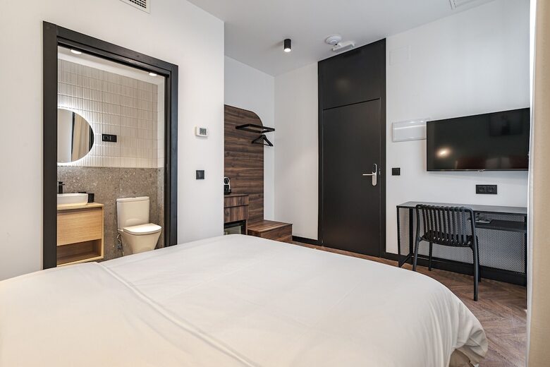 Hotel Style Suites By Olala Homes