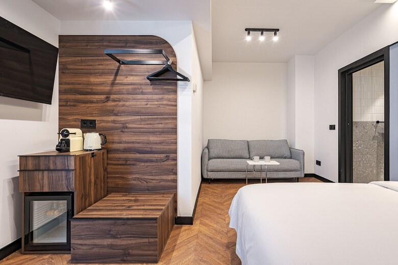Hotel Style Suites By Olala Homes