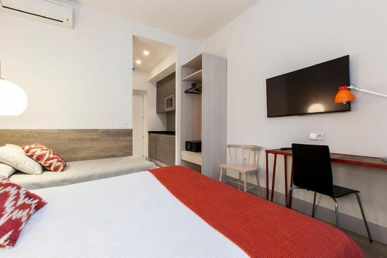 Aparthotel Lofts Puerta Del Sol