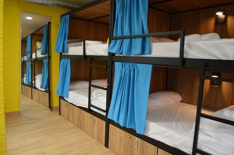 Hostal Debod Hostel
