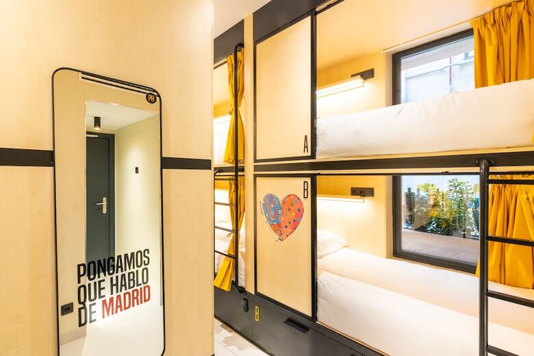 Hostal Petit Hostel Palacio Real