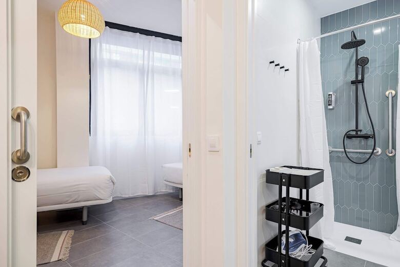 Aparthotel Color Apartments By Olala Homes