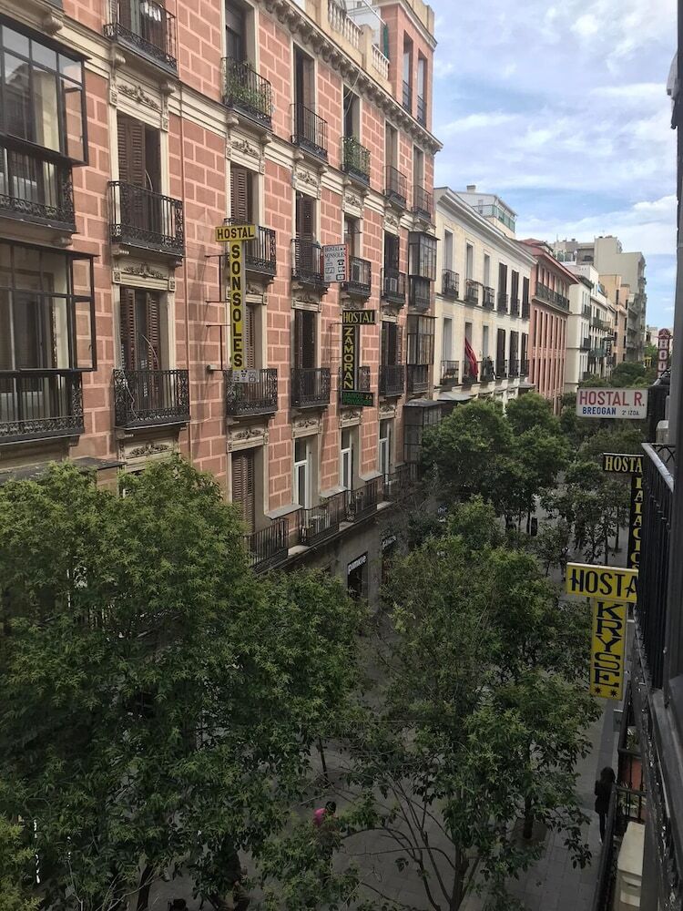 Pension Hostal Adeco