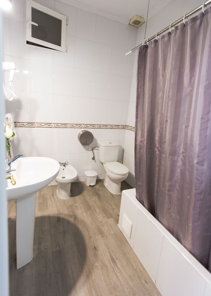 Pension Hostal Adeco
