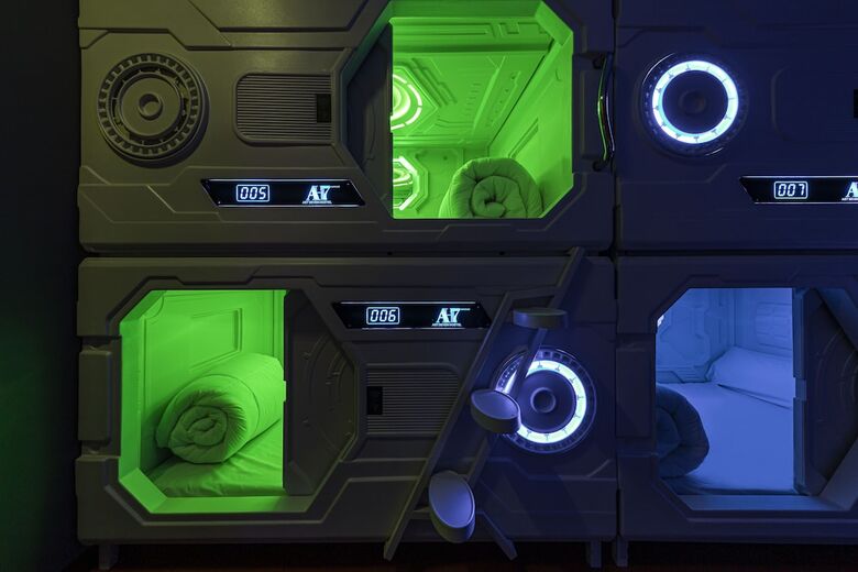 Hostal Art Seven Hostel Capsules