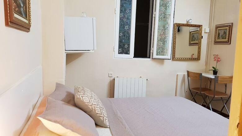 Hostal Loyola - Hostel