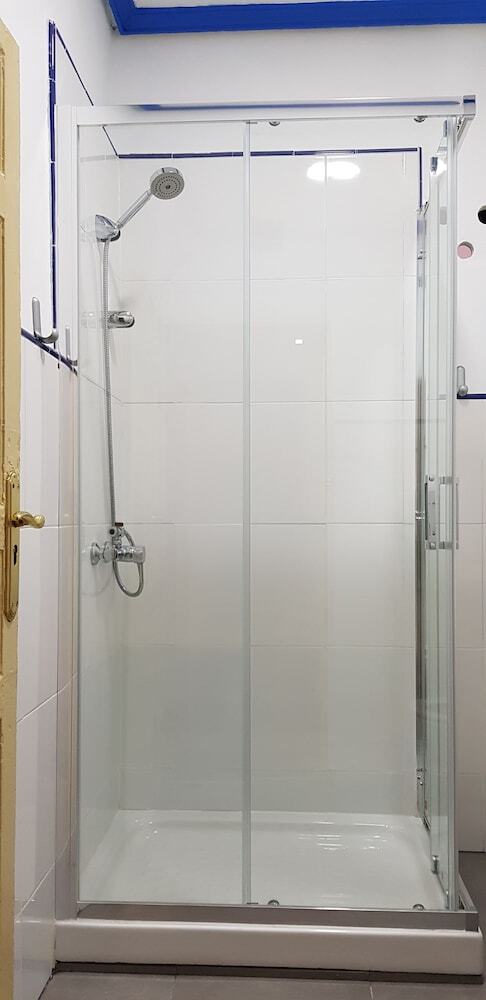 Hostal Loyola - Hostel