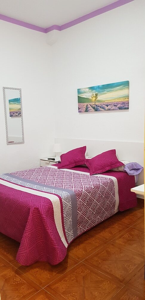 Hostal Loyola - Hostel
