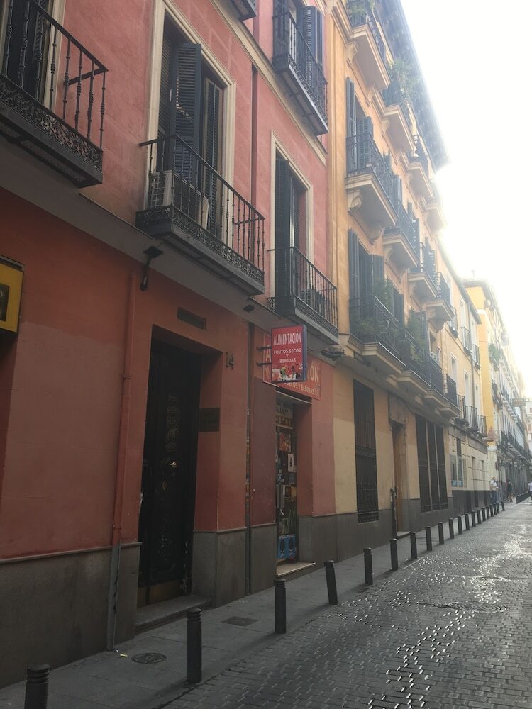Hostal Bloom Inn Madrid