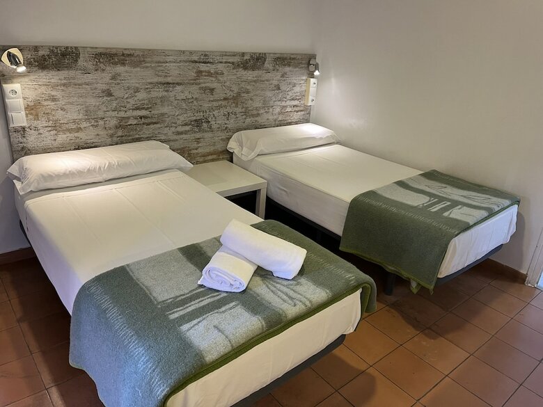 Hostal Casa de Huespedes Almansa
