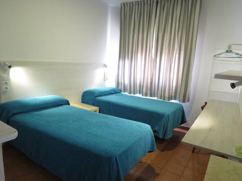 Hostal Casa de Huespedes Almansa