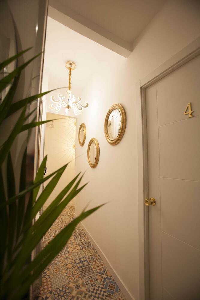 Hostal Boutique Palace - Adults Only