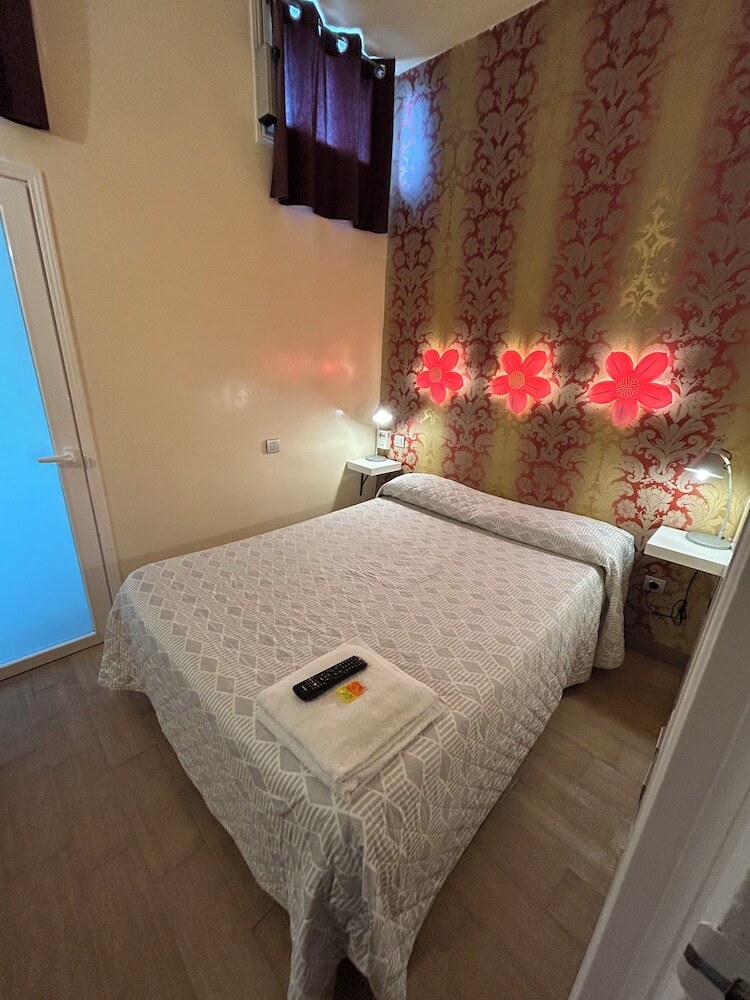 Hostal Dolcevita