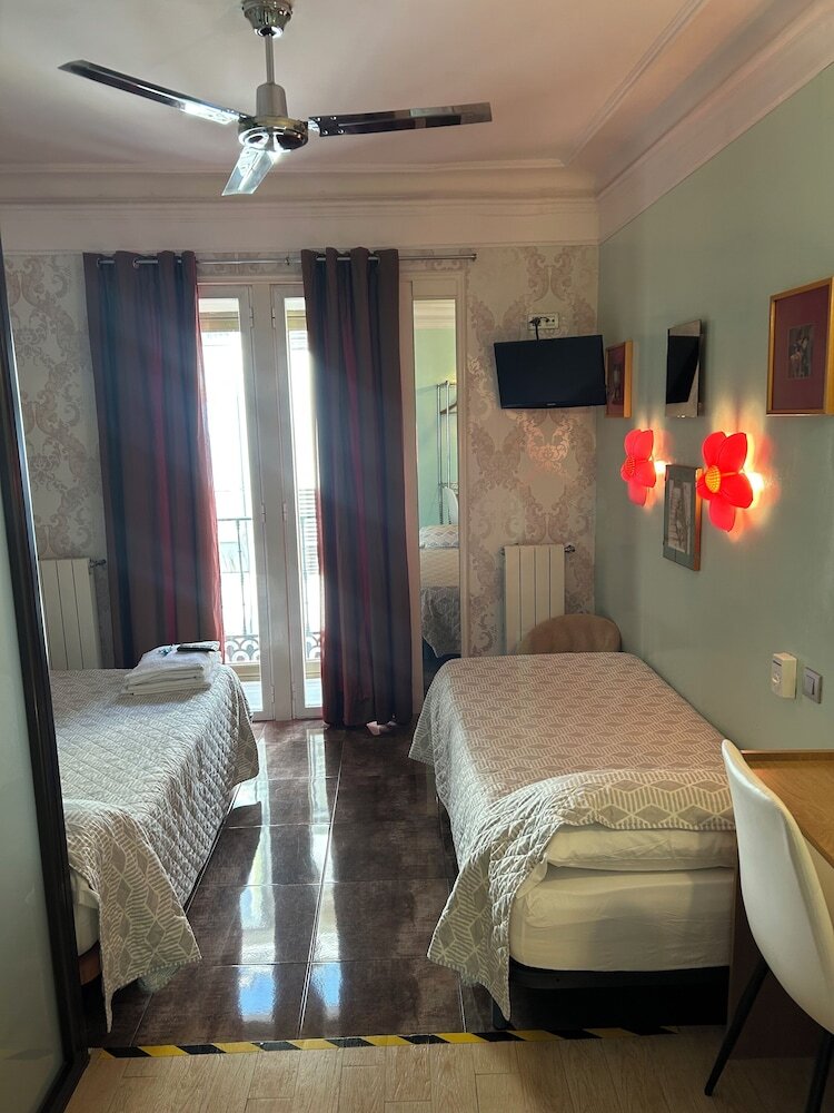 Hostal Dolcevita
