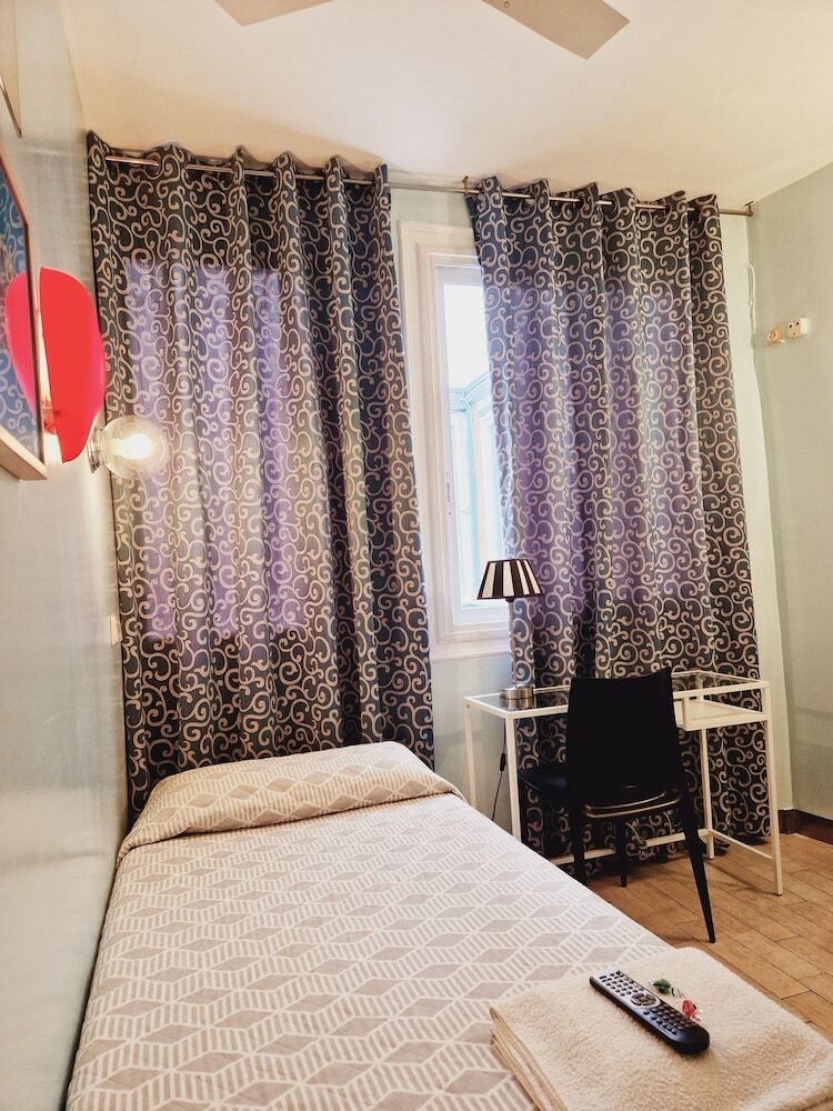 Hostal Dolcevita