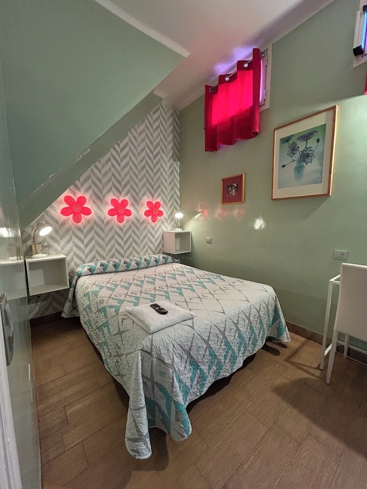 Hostal Dolcevita