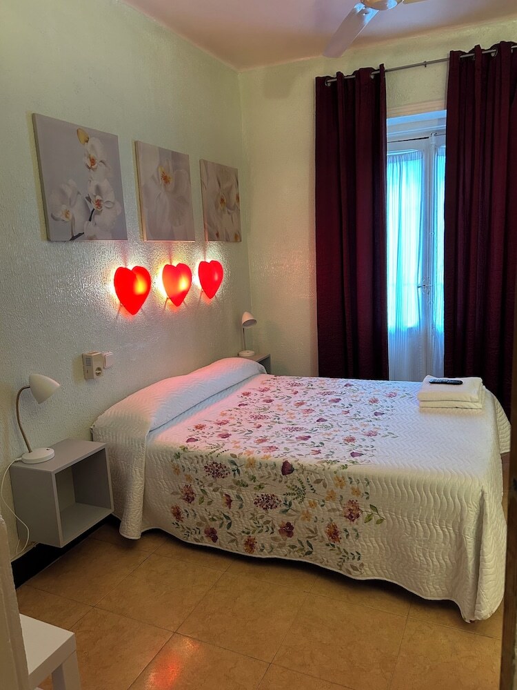 Hostal Dolcevita
