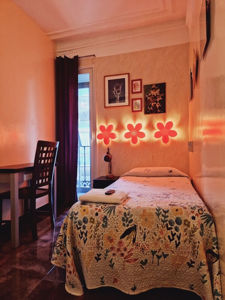 Hostal Dolcevita