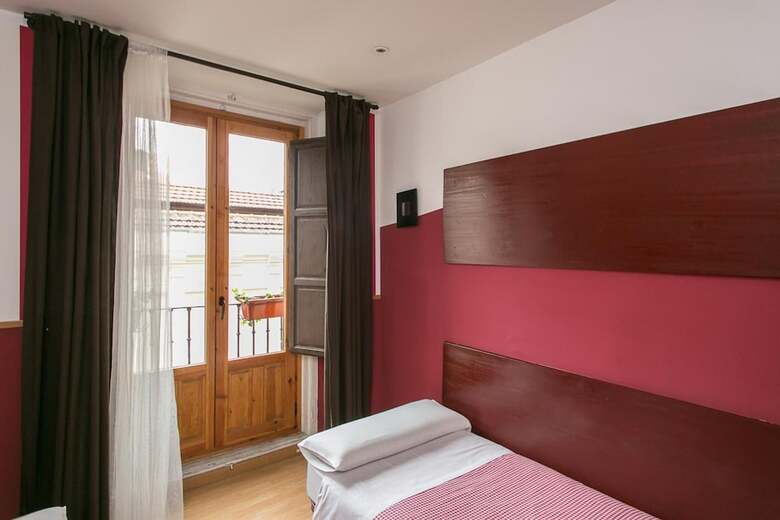 Hostal La Casa De La Plaza