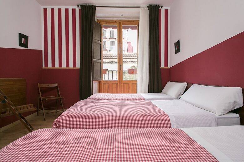 Hostal La Casa De La Plaza