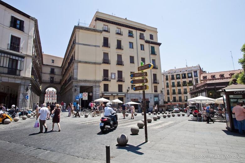 Hostal La Casa De La Plaza
