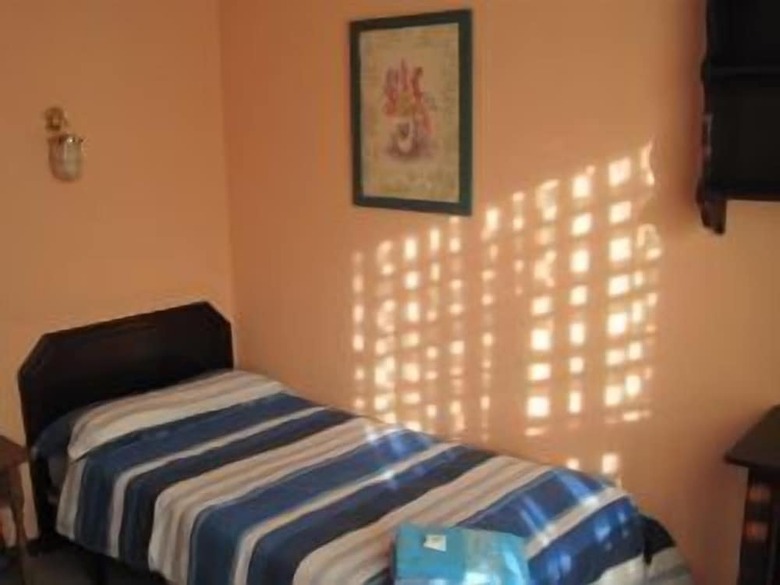 Hostal Hispania Residence - Hostel
