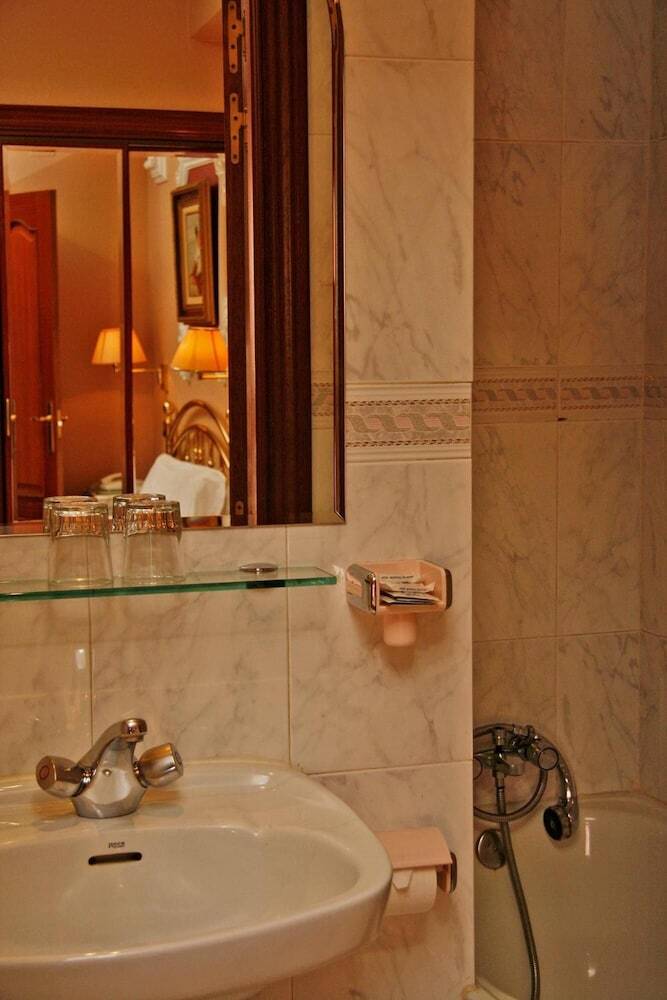 Hostal Victoria III