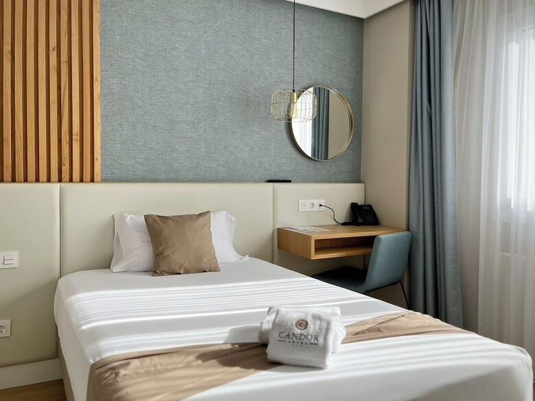 Hotel Candor