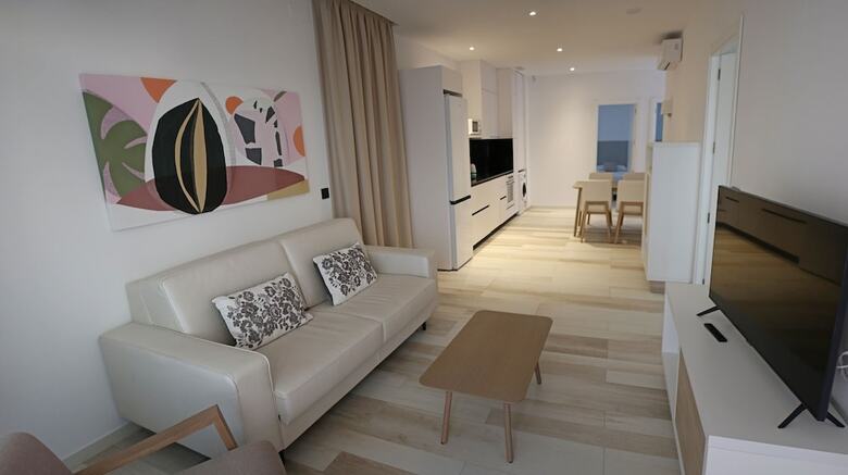 Hotel Azahar Beach Apartments