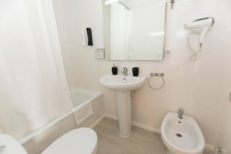 Hotel Hostal Ventura Premium