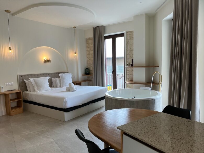 Aparthotel Reina Victoria Mercado