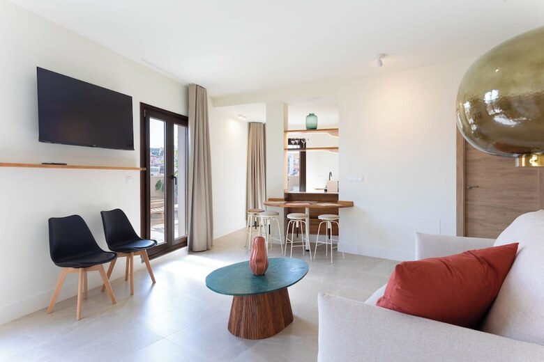 Aparthotel Reina Victoria Mercado