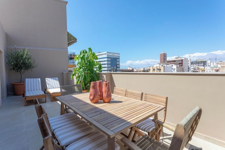 Aparthotel Reina Victoria Mercado